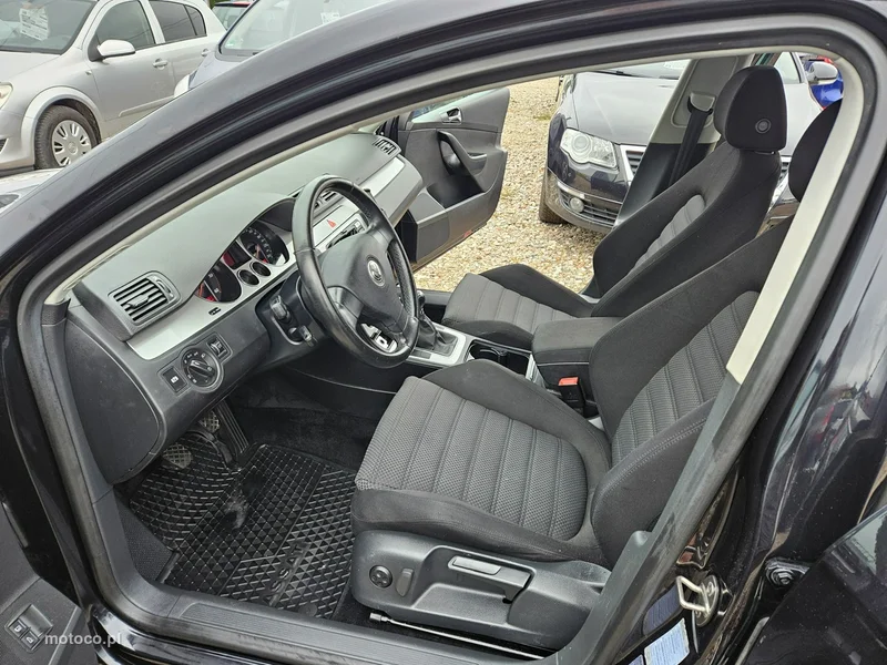 Volkswagen Passat B6 7