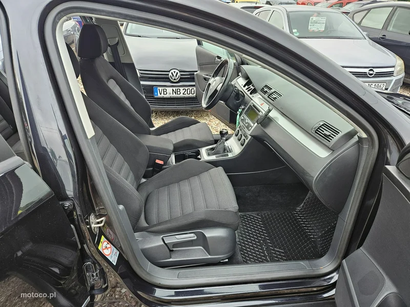 Volkswagen Passat B6 10