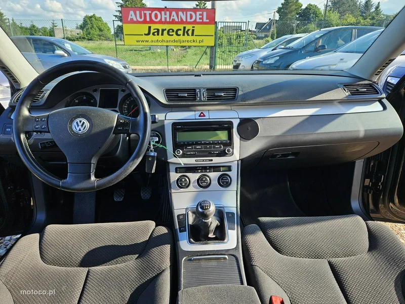 Volkswagen Passat B6 12