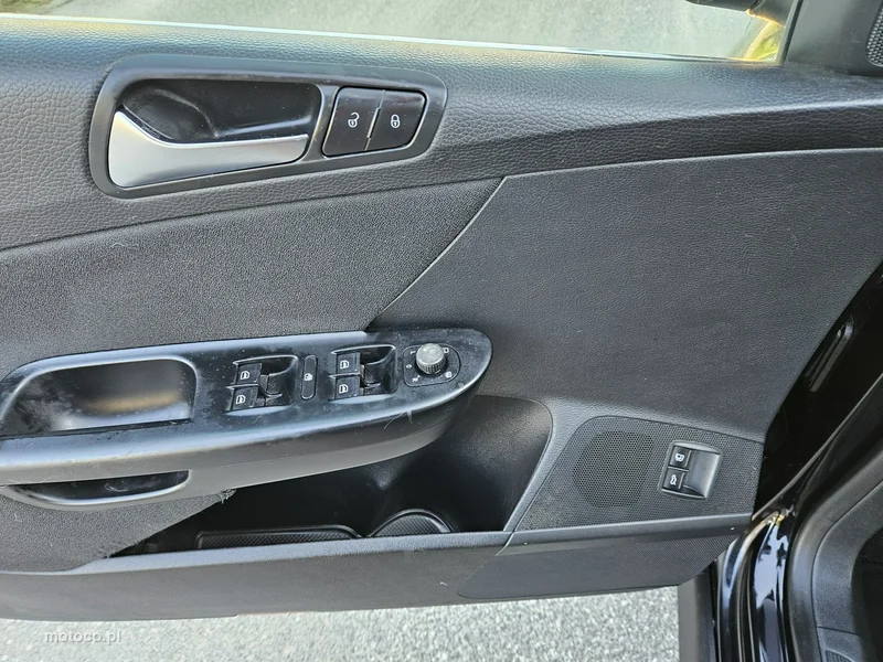Volkswagen Passat B6 13