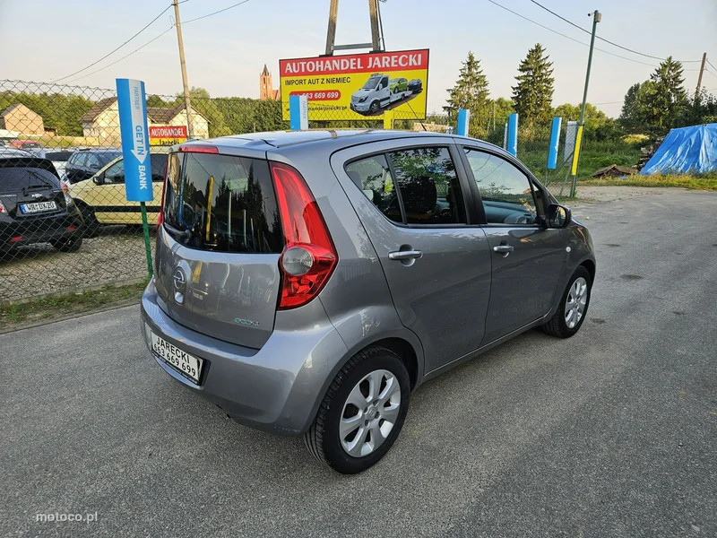Opel Agila 5