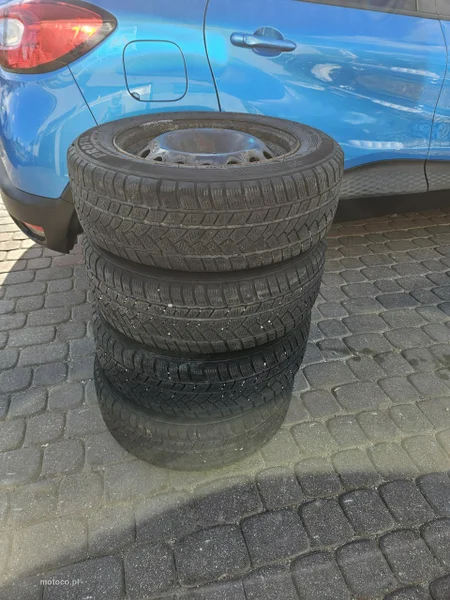 Renault Captur I 24