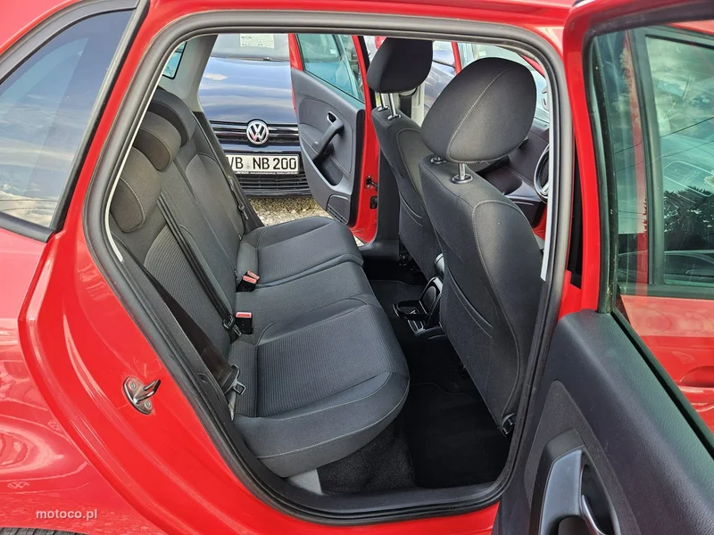 Volkswagen Polo V 6R 11