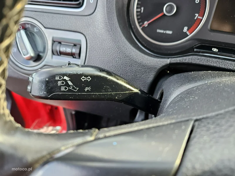 Volkswagen Polo V 6R 14