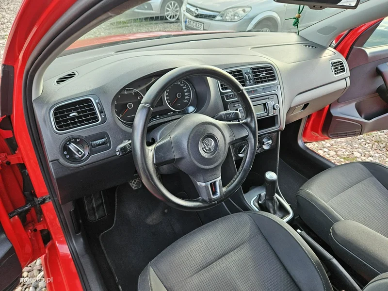 Volkswagen Polo V 6R 8