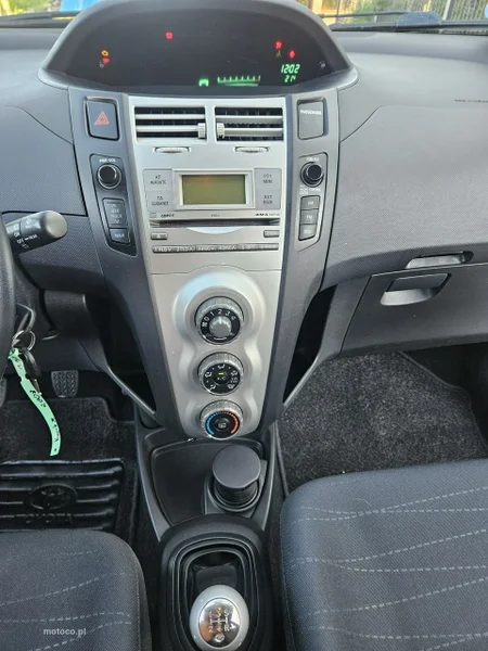 Toyota Yaris XP90 16