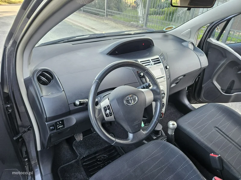 Toyota Yaris XP90 8