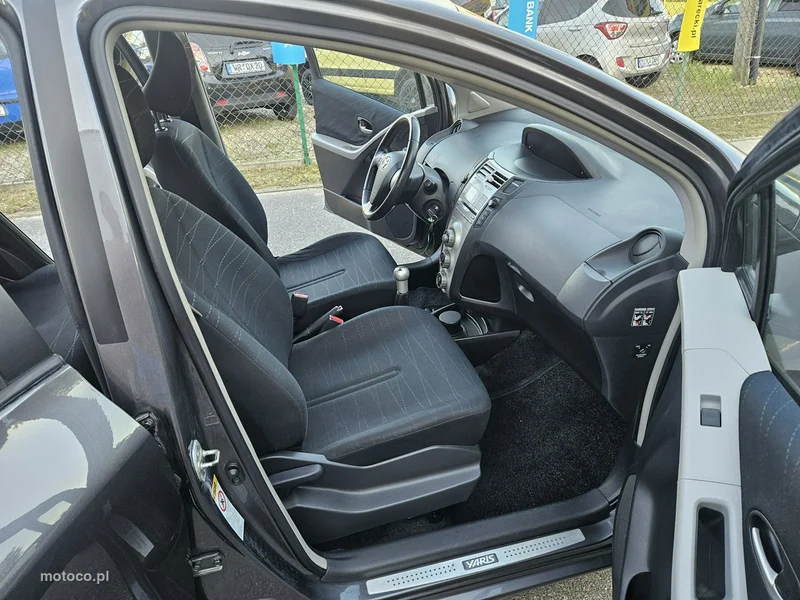 Toyota Yaris XP90 10