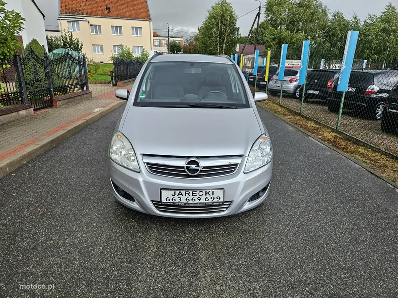 Opel Zafira B 2