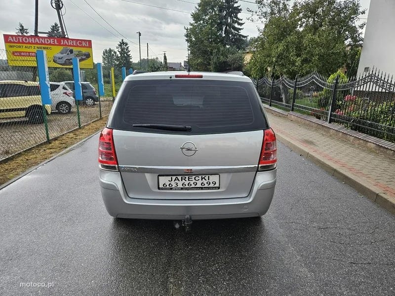 Opel Zafira B 5