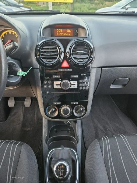Opel Corsa D 15