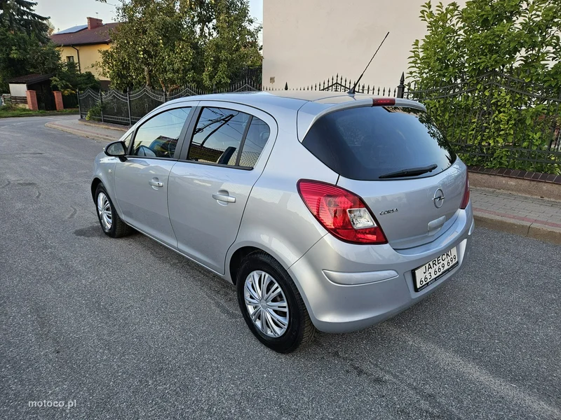 Opel Corsa D 6