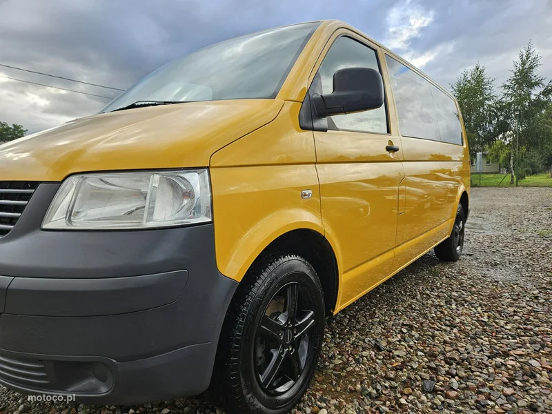 Volkswagen Caravelle 17
