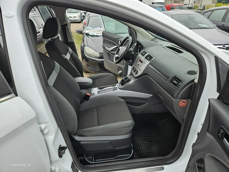 Ford Kuga I 10