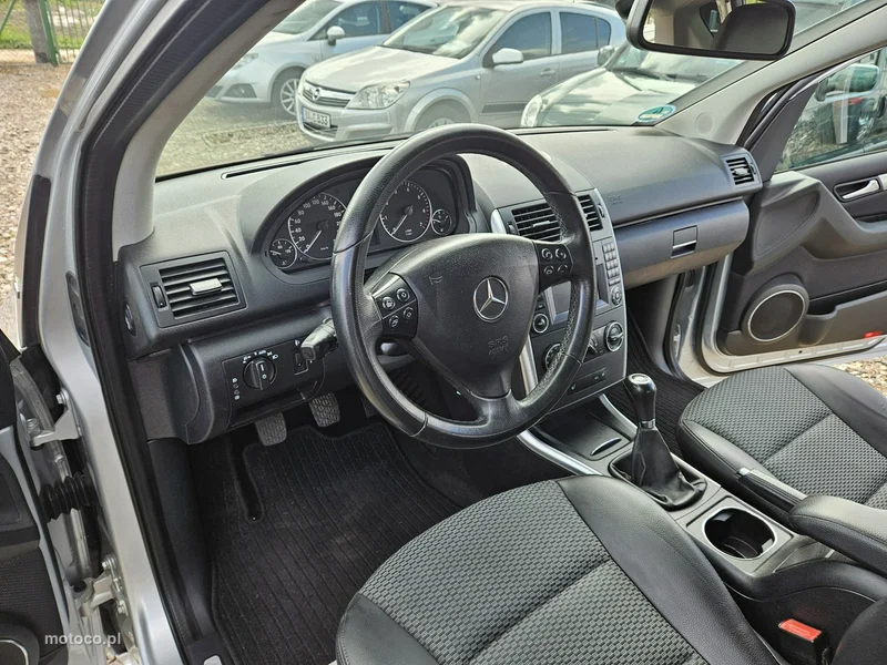 Mercedes-Benz Klasa A W169 A 160 8