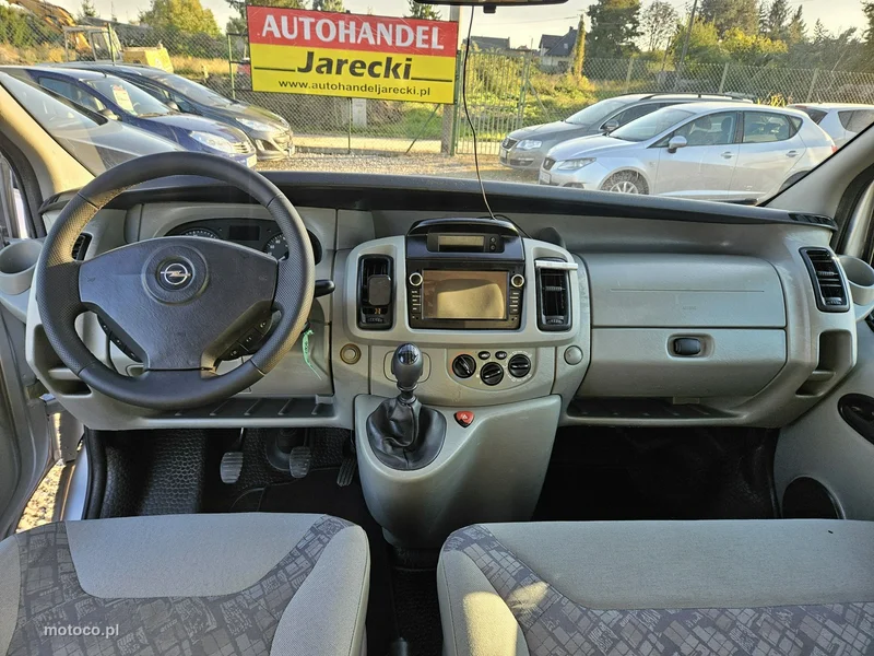 Opel Vivaro 12