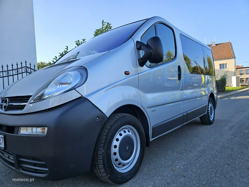 Opel Vivaro 20