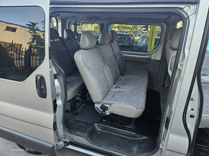 Opel Vivaro 10
