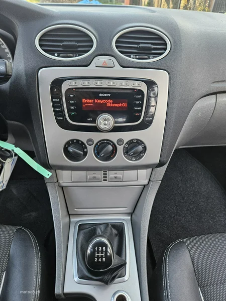 Ford Focus II 15