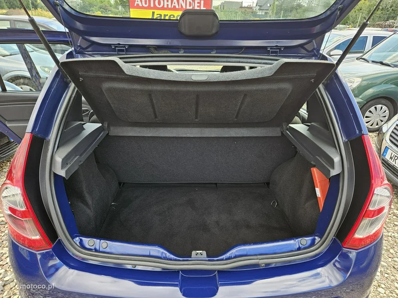Dacia Sandero 16