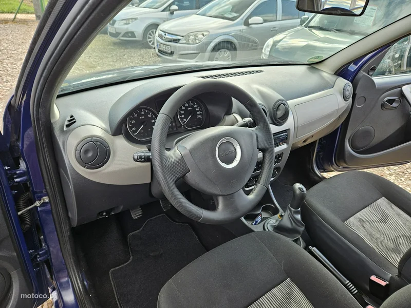 Dacia Sandero 8