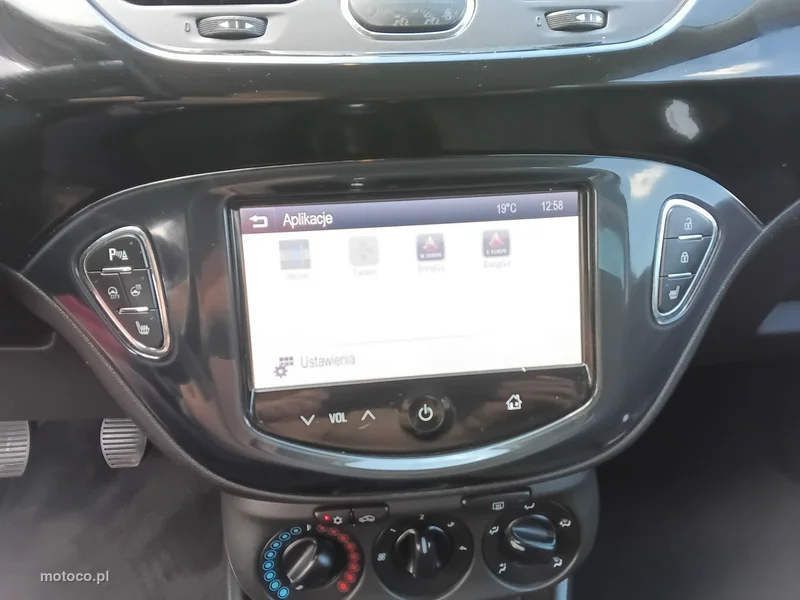 Opel Corsa E 19