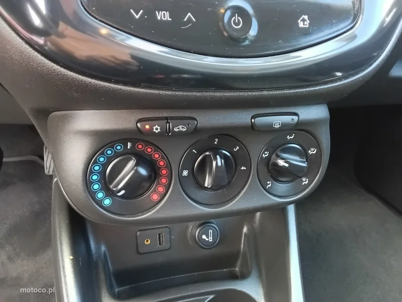 Opel Corsa E 18
