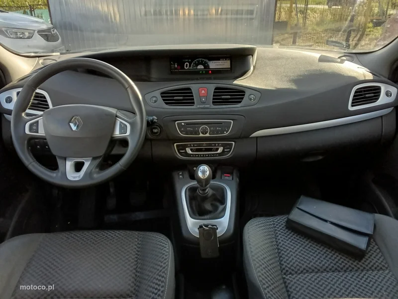 Renault Scenic III 9