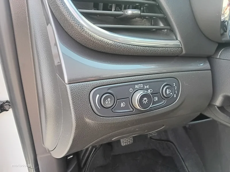 Opel Mokka A 27