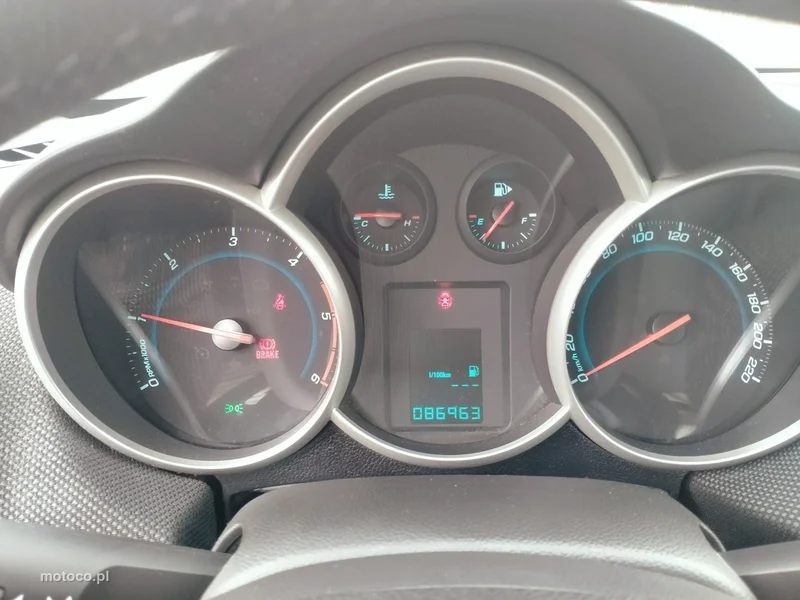 Chevrolet Cruze 14