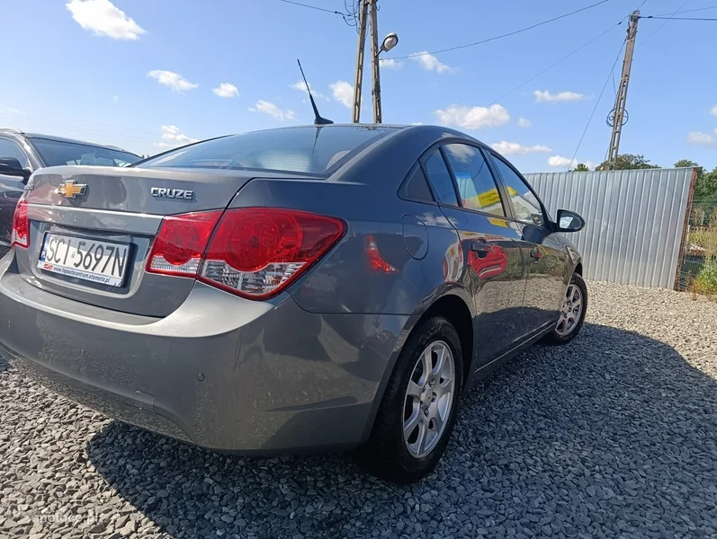 Chevrolet Cruze 5