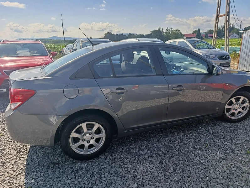 Chevrolet Cruze 6