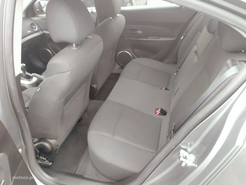 Chevrolet Cruze 10