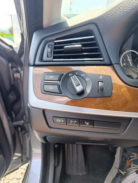 BMW Seria 5 F10 530 22