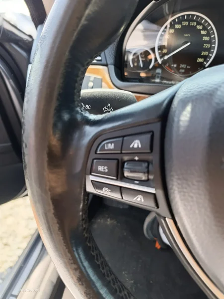 BMW Seria 5 F10 530 24