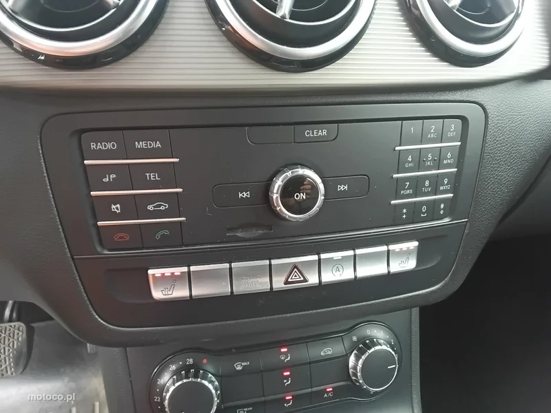Mercedes-Benz Klasa B W246 B 180 19