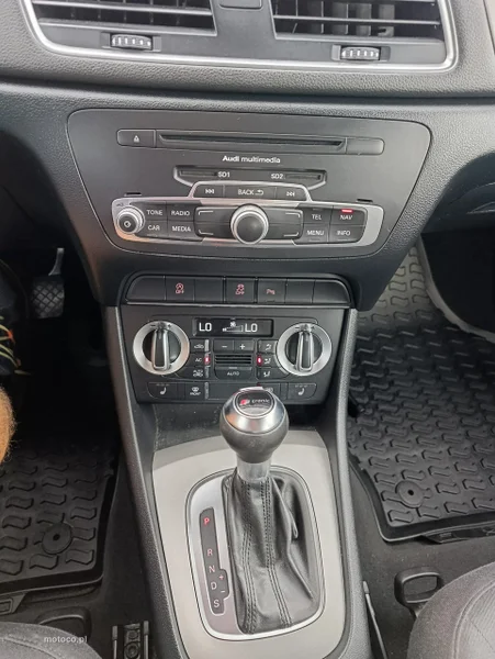 Audi Q3 8U 15