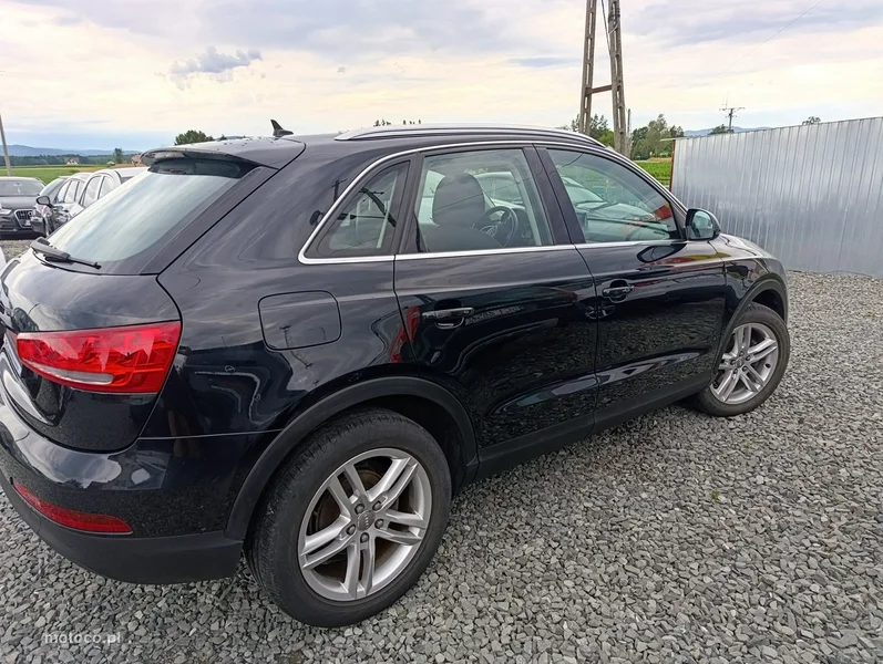 Audi Q3 8U 7