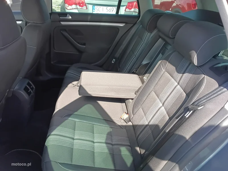 Volkswagen Golf V 14