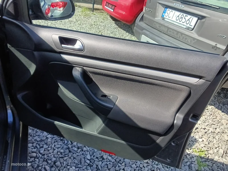 Volkswagen Golf V 17
