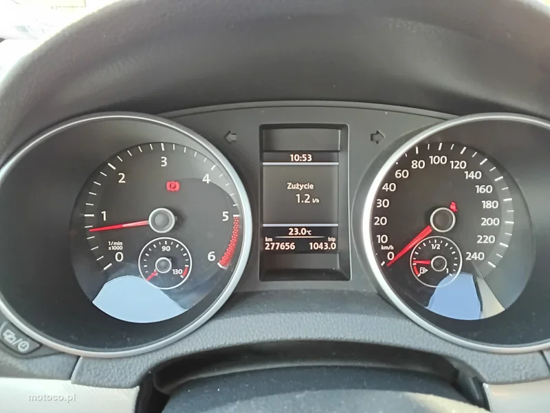 Volkswagen Golf V 30