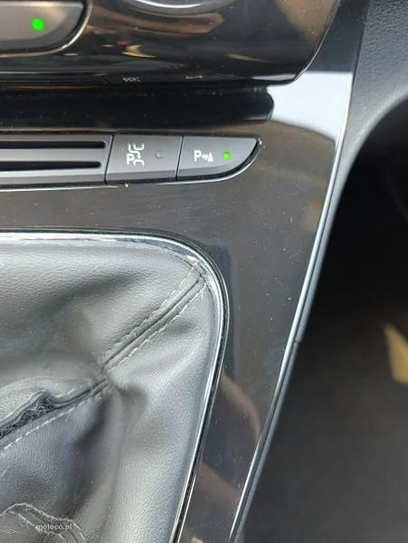Lancia Ypsilon 18
