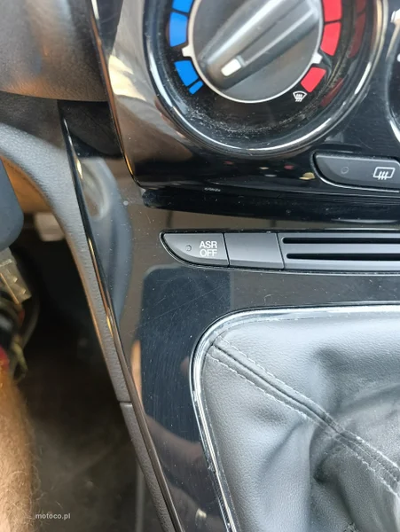 Lancia Ypsilon 19