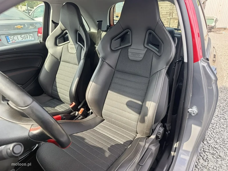 Opel Adam 9