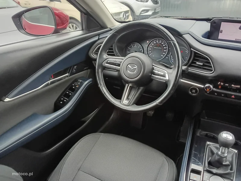 Mazda CX-30 11