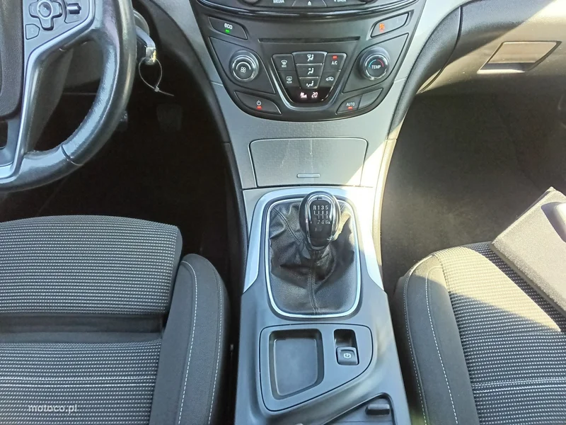 Opel Insignia A 16