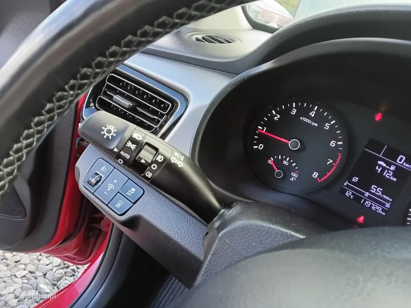 Kia Rio 29
