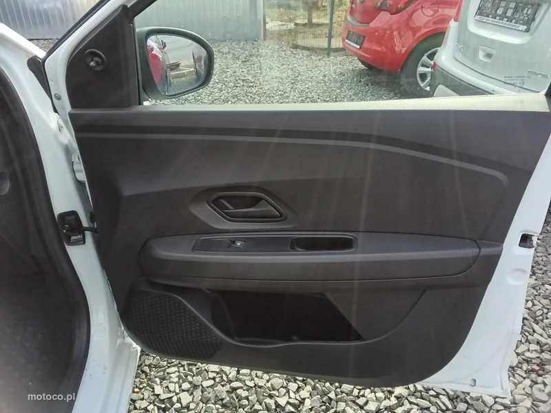 Dacia Sandero 22