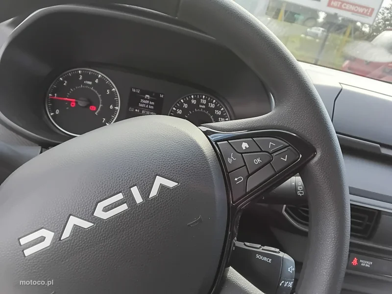 Dacia Sandero 24