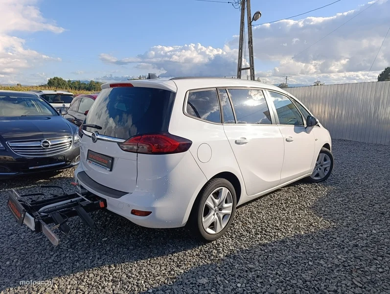 Opel Zafira C Tourer 7
